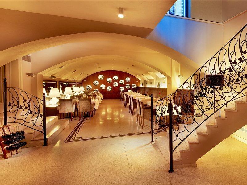 Roset Hotel & Residence Bratislava Ngoại thất bức ảnh