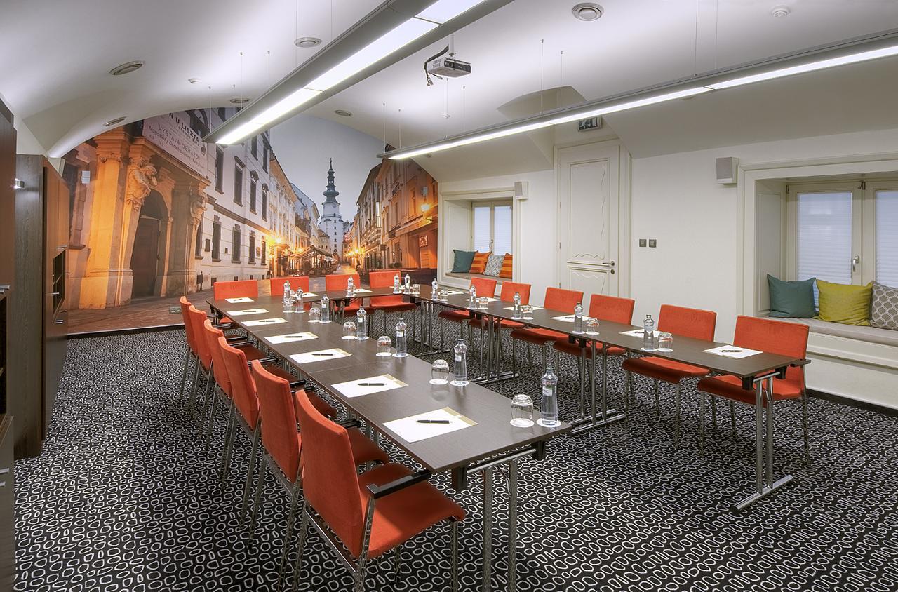 Roset Hotel & Residence Bratislava Ngoại thất bức ảnh