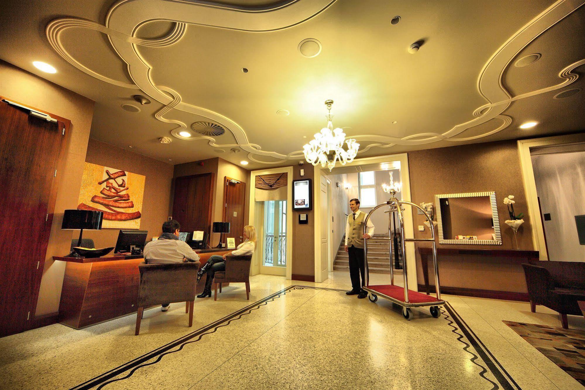 Roset Hotel & Residence Bratislava Ngoại thất bức ảnh