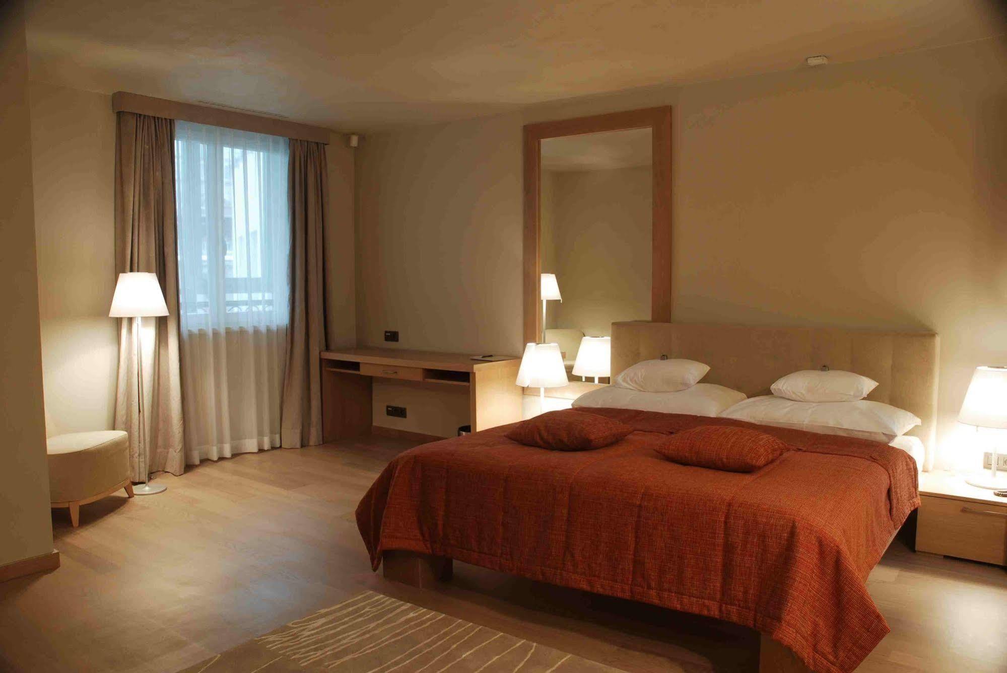 Roset Hotel & Residence Bratislava Ngoại thất bức ảnh